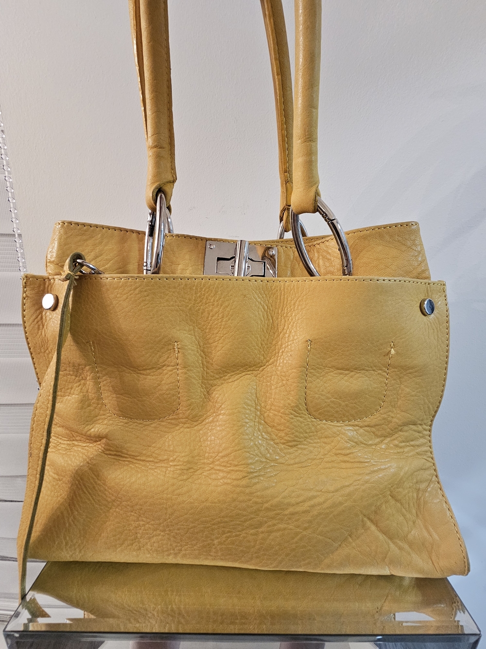 Borse In Pelle Yellow Leather Tote Bag with Silver Hardware